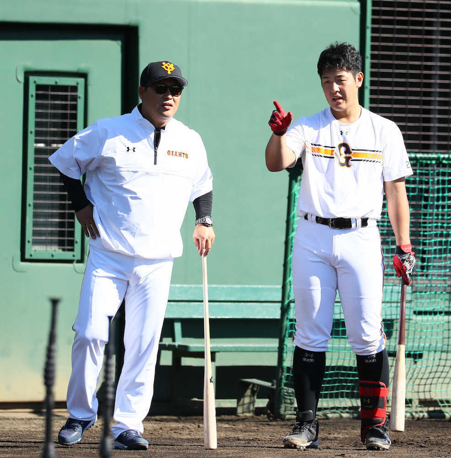 巨人 村田コーチが秋季練習初参加 ノック初体験 ２軍の試合の方が観たいと思ってしまった